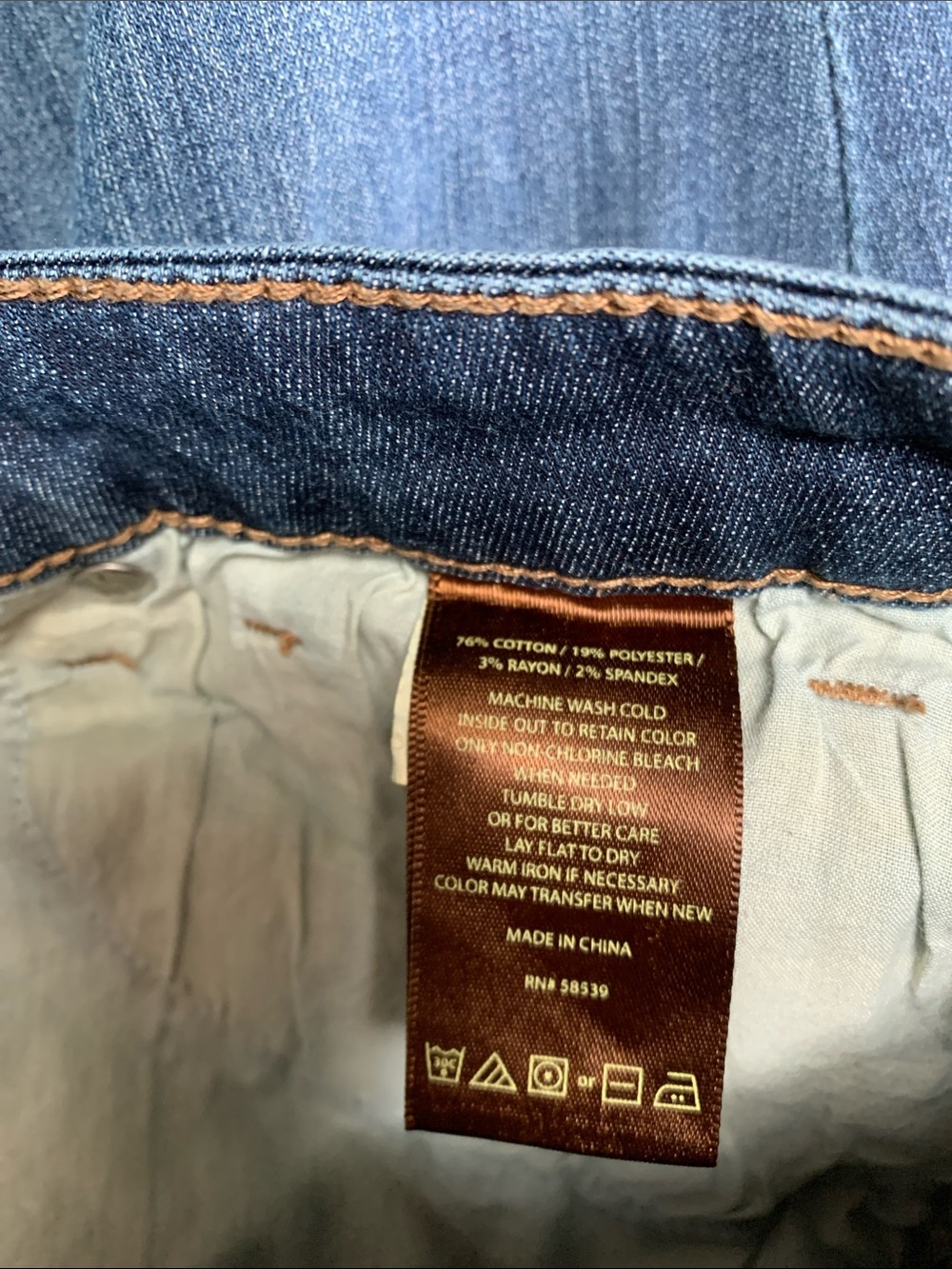 Kut from the Kloth Classic Straight Leg Women’s Denim Jeans. Pre-Owned. Size 12. - Picture 4 of 9